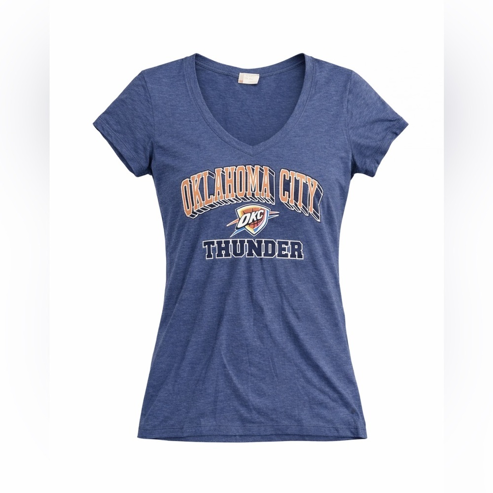 NBA Oklahoma City Thunder Womens V-Neck Heather Blue Graphic T-Shirt Size M​